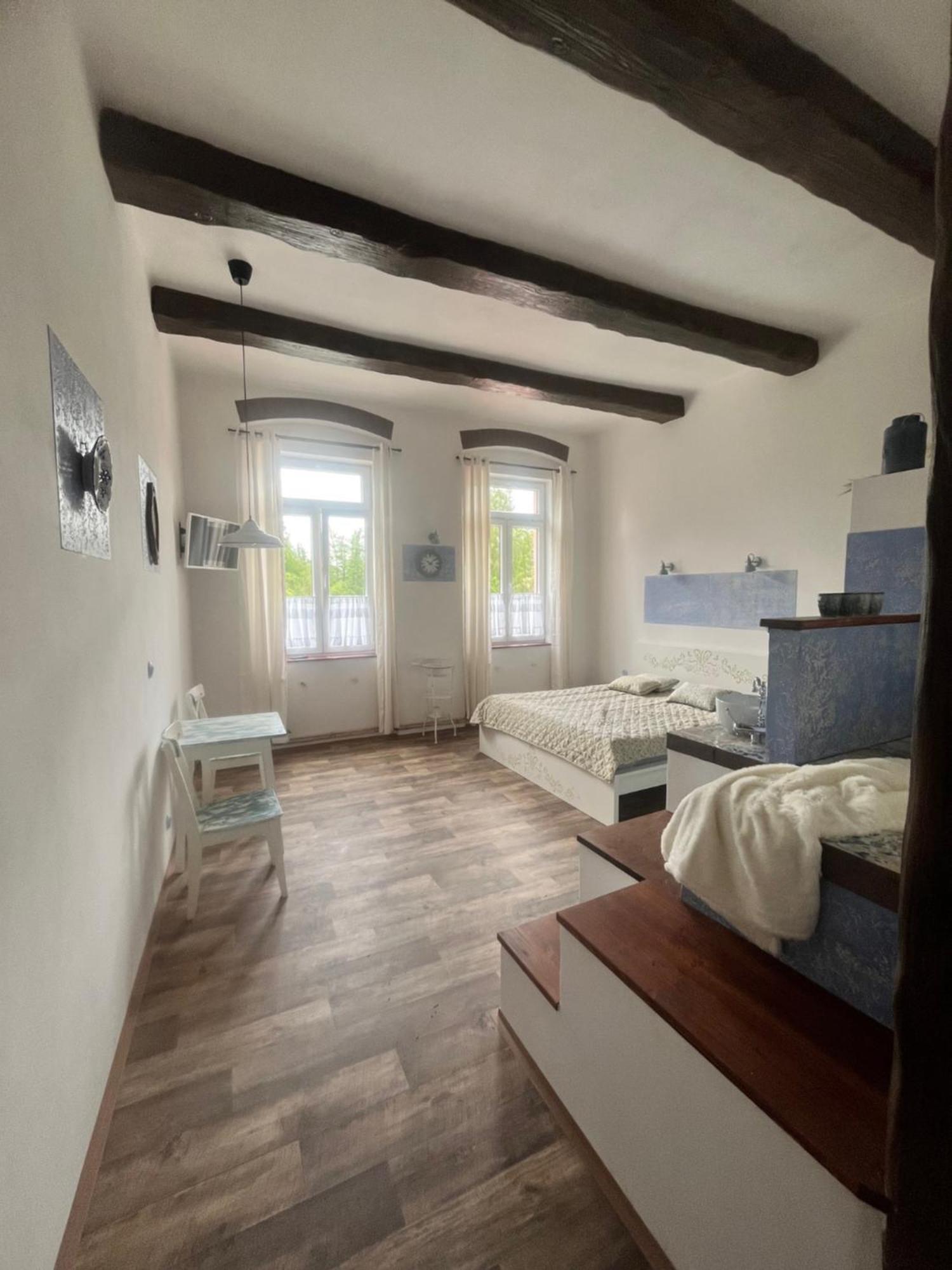 Apartmany V Podzamci V Blizkosti Zamku Блатна Экстерьер фото